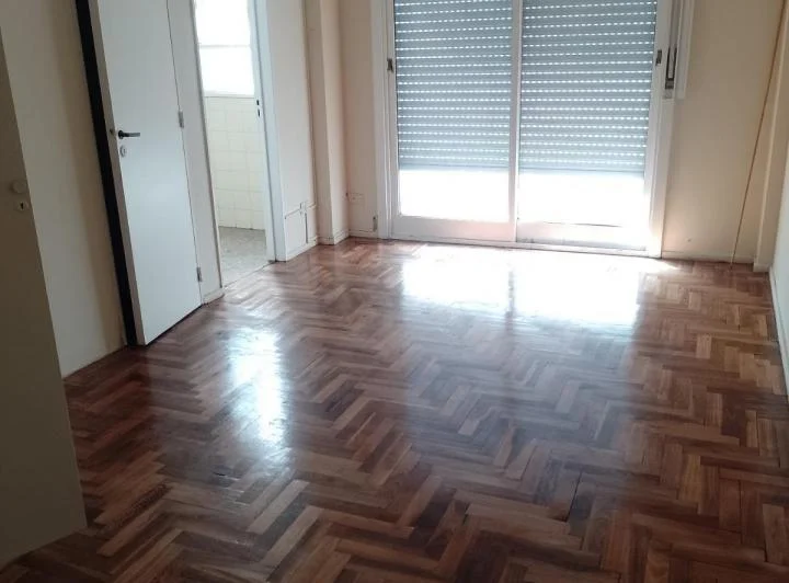Balvanera alquiler monoambiente con balcon 3