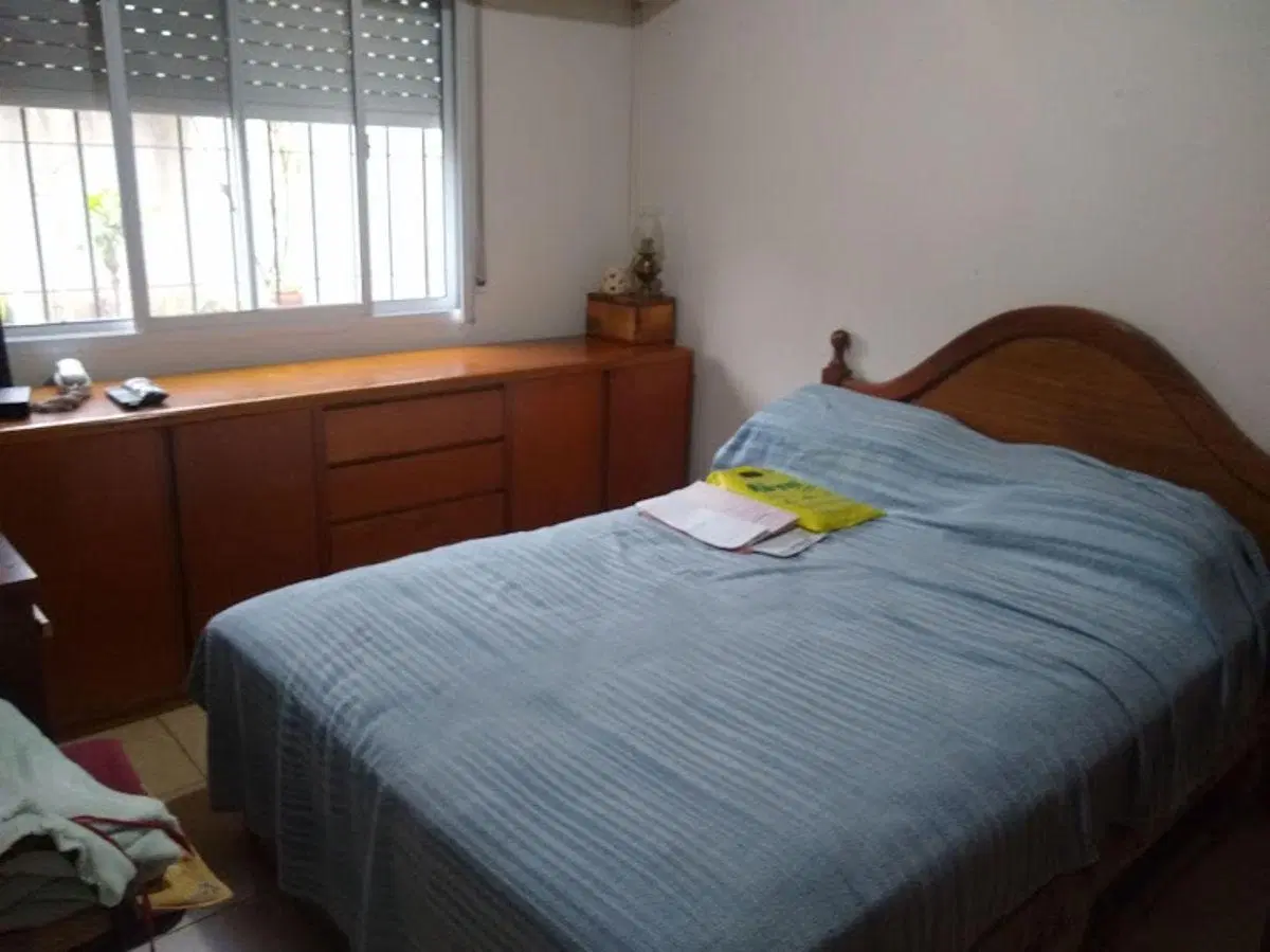 CARAPACHAY VENTA CASA 5AMB MULTIFAMILIAR A RECICLAR 5