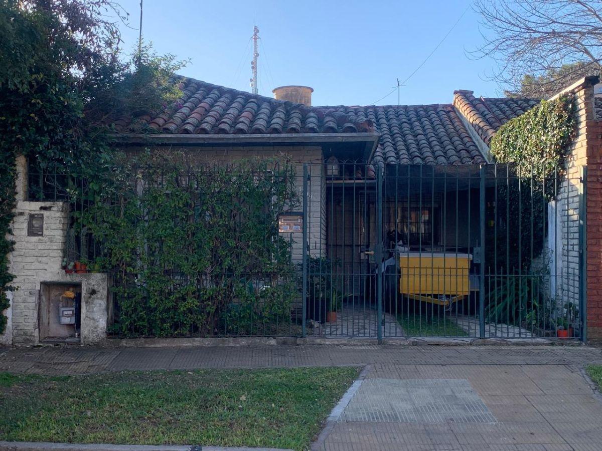 MARTINEZ VENTA CASA EN 1 PLANTA C/COCH Y PATIO