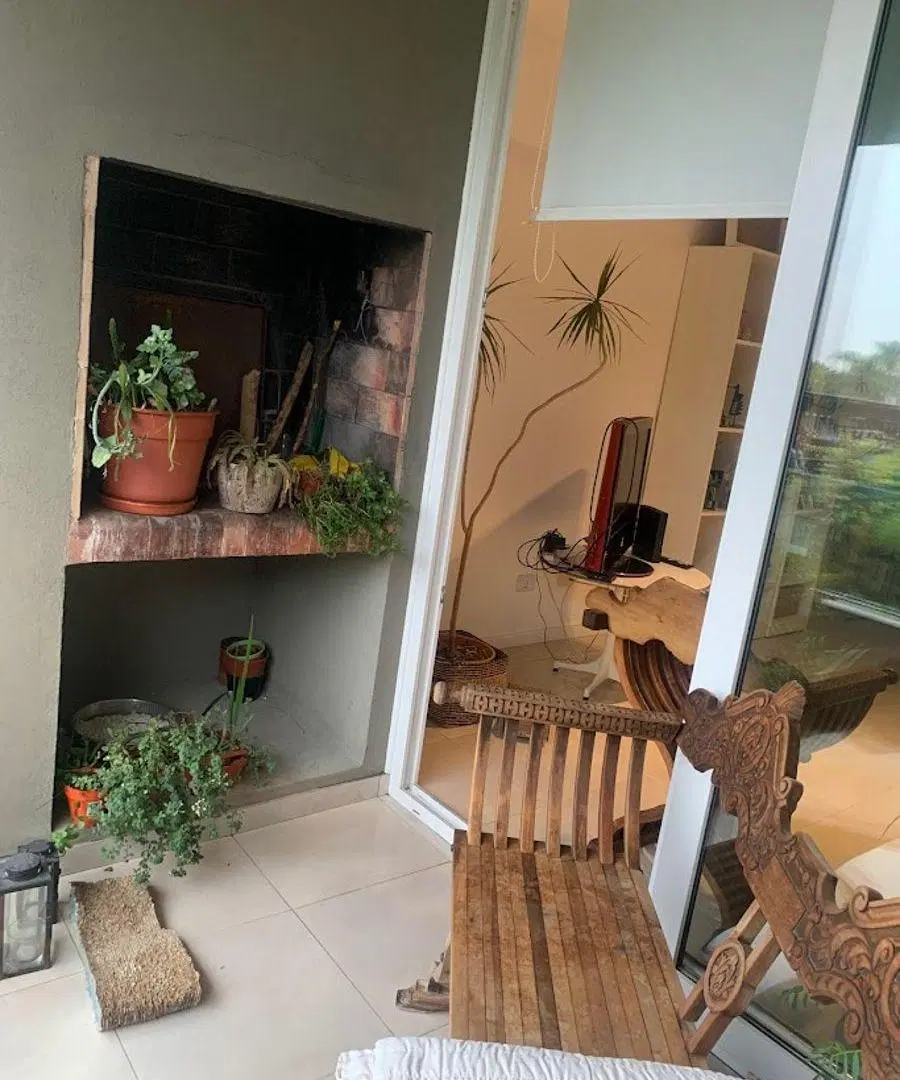 VICENTE LOPEZ VENTA 2 AMB C/COCHERA Y BALCON TERRAZA C/PARRILLA 5