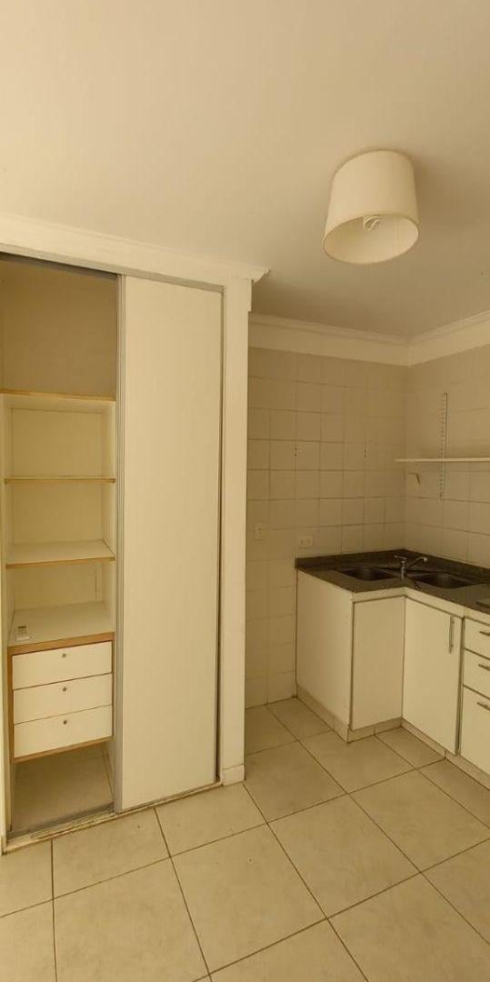 Foto de Alquiler Coglhan Monoambiente con balcon aterrazado apto profesional, imagen 2