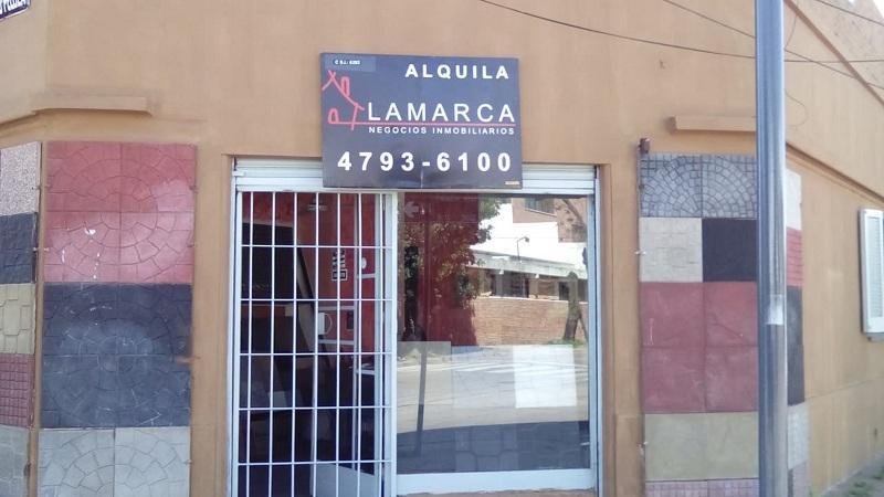 Venta en Block Propiedad Multifamiliar + Local 4