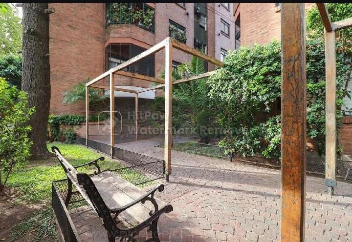 Departamento de tres ambientes en muy buena zona de San Martin 2