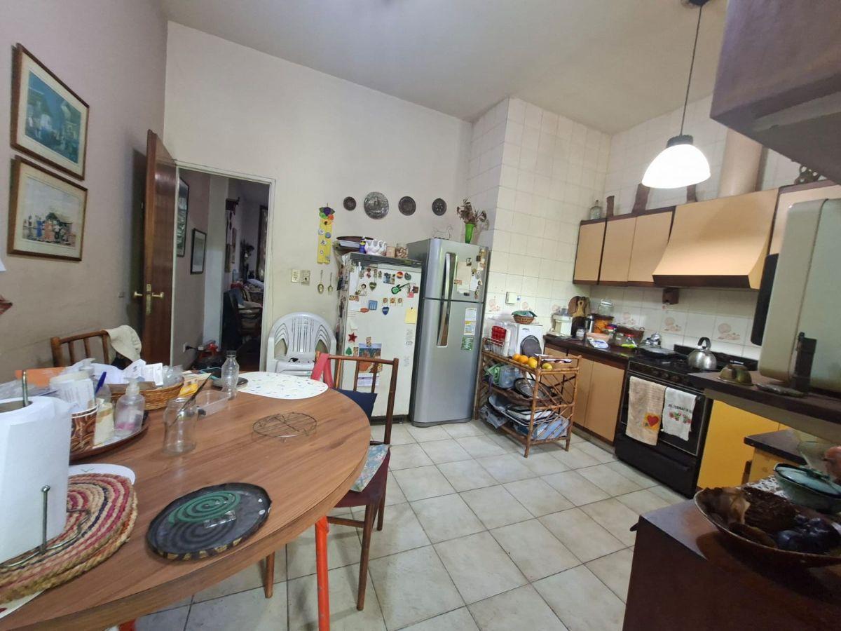 Foto de Duplex muy cómodo 3 Dor. con dependencia y 2 cocheras!!, imagen 3
