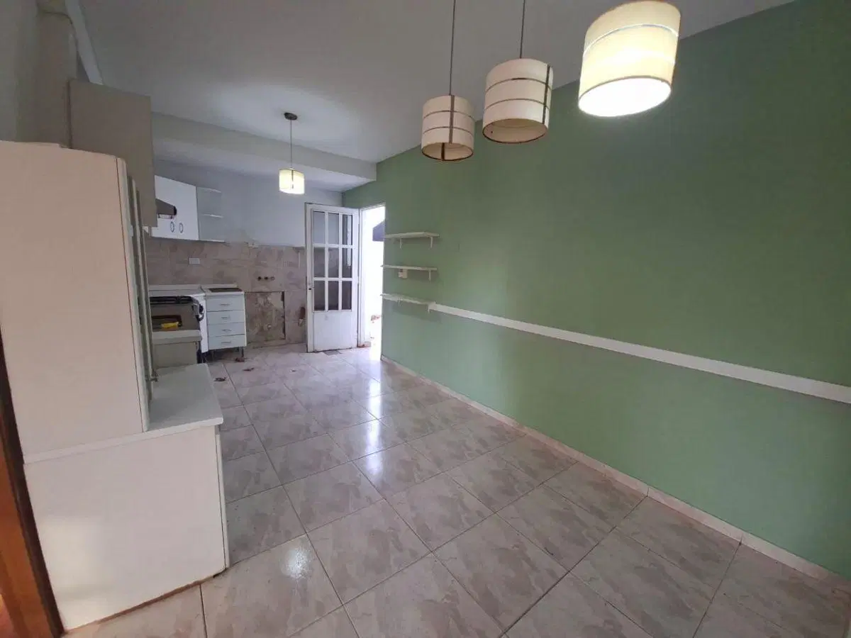 Muy lindo duplex de 4 ambientes con garage, en Beccar ! 2