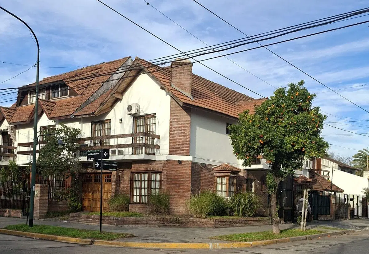 Muy lindo duplex de 4 ambientes con garage, en Beccar ! 3