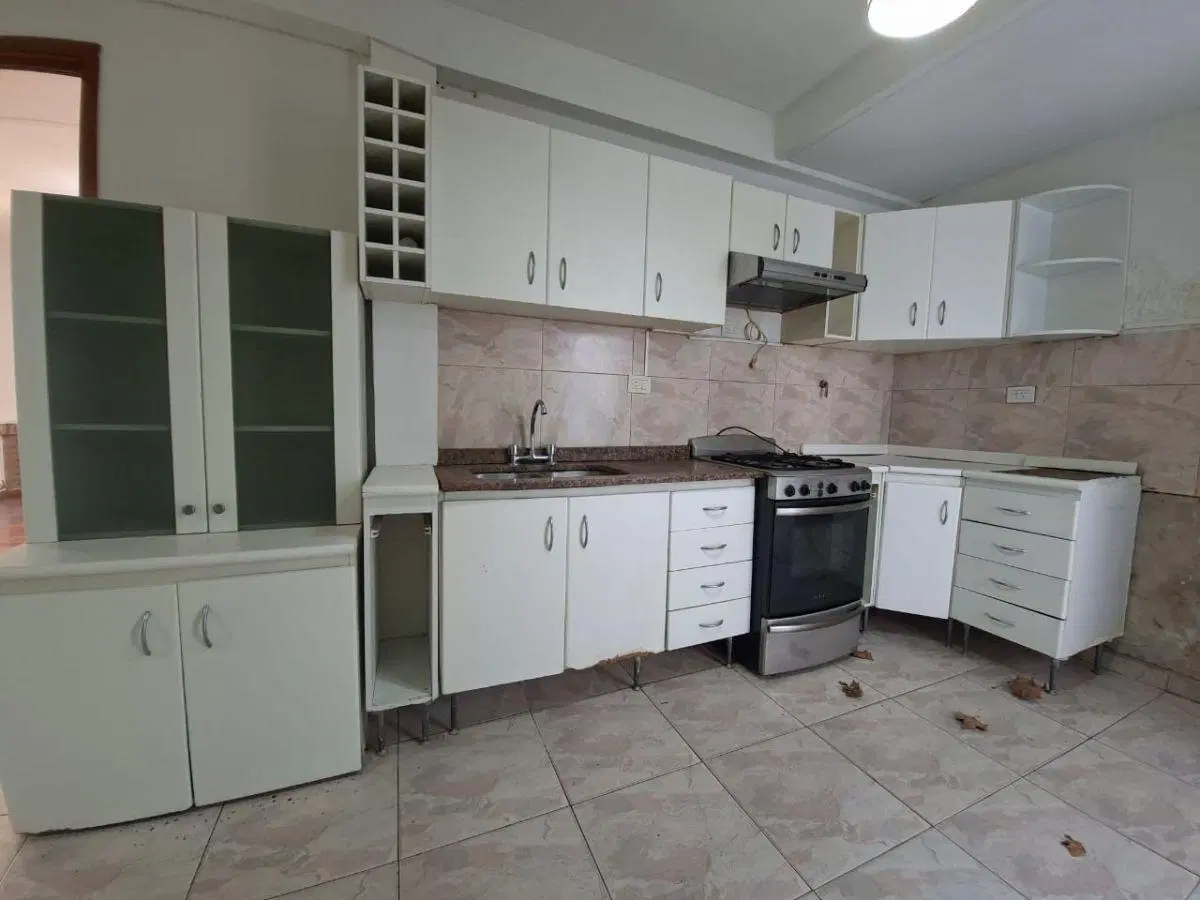Muy lindo duplex de 4 ambientes con garage, en Beccar ! 5