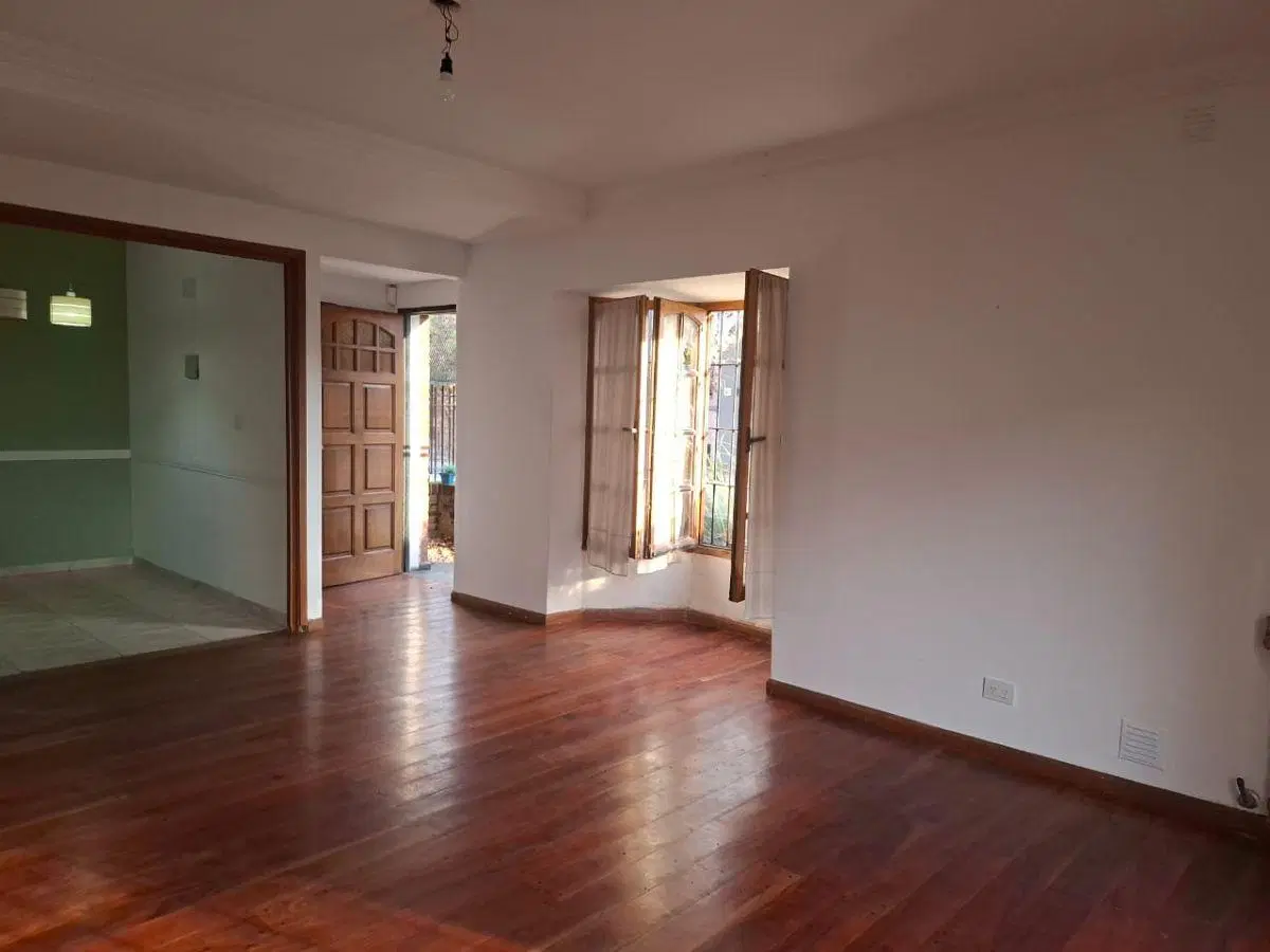 Muy lindo duplex de 4 ambientes con garage, en Beccar ! 4