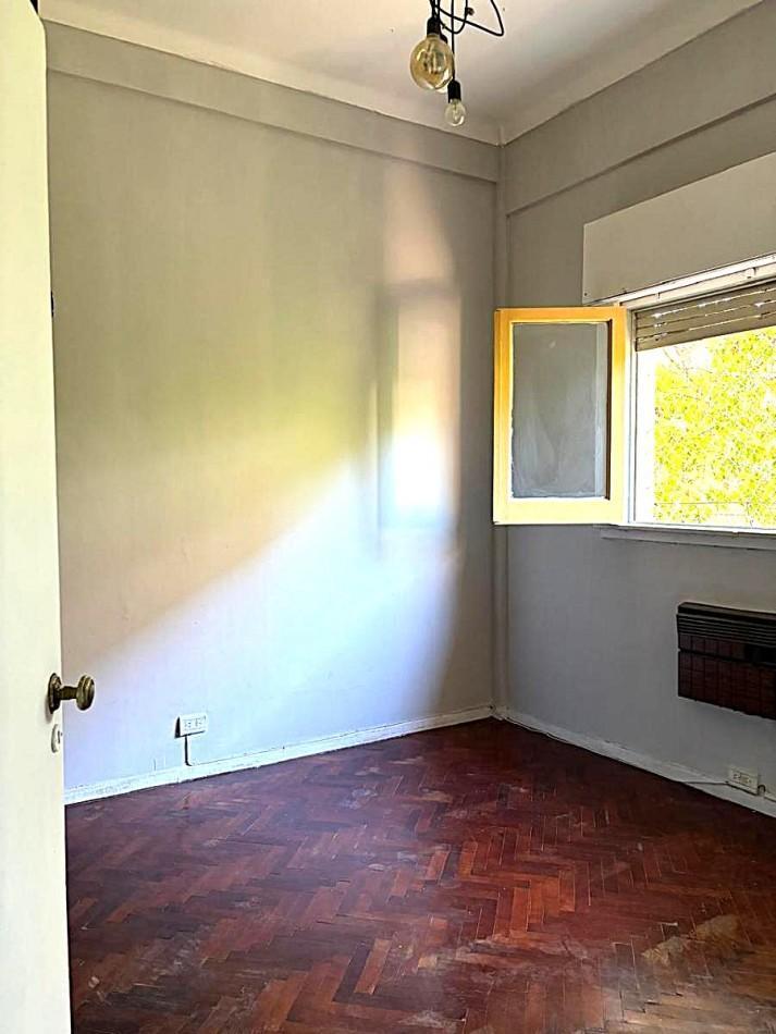 Foto de VENTA 3 AMBIENTES AL FRENTE 1 PISO X ESCALERAS **APTO CREDITO, imagen 2