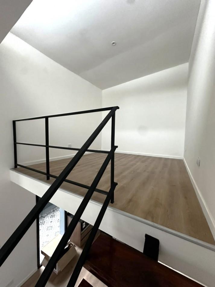 Foto de PH 2 AMBIENTES TIPO LOFT CON PATIO MODERNO A ESTRENAR SIN EXPENSAS, imagen 2