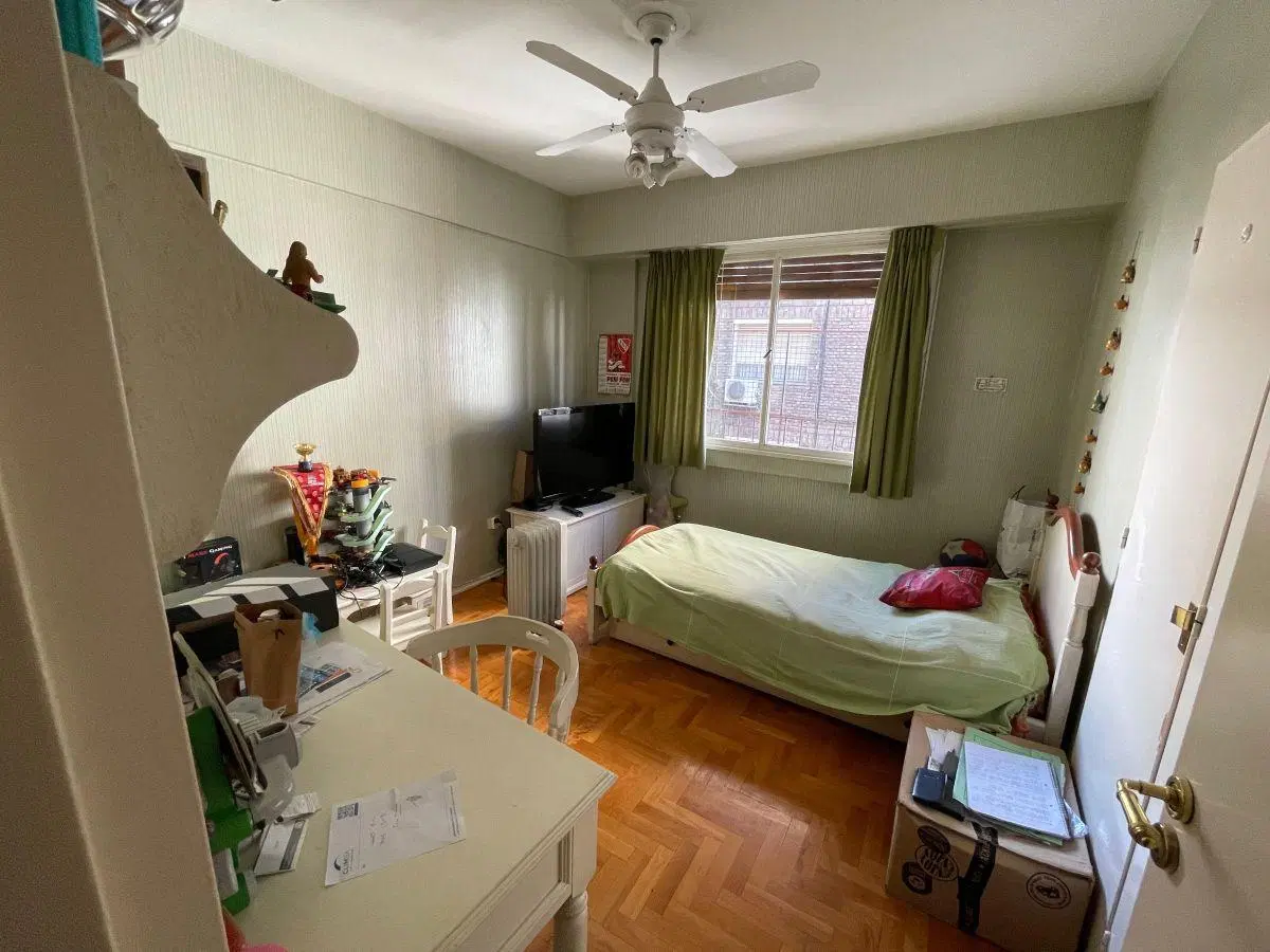 EXCELENTE SEMIPISO DE 4 AMBIENTES CON DEP. TODO EXTERNO AL FRENTE SOBRE JULIAN ALVAREZ AL 2400 4