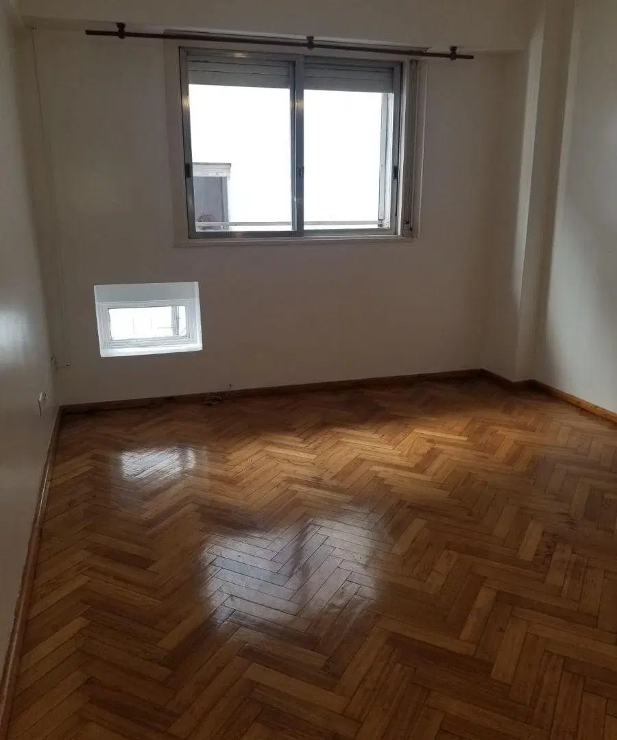 Excelente 2 ambientes de 52m2 sobre Perón al 1800 a pasos de Av Callao 8