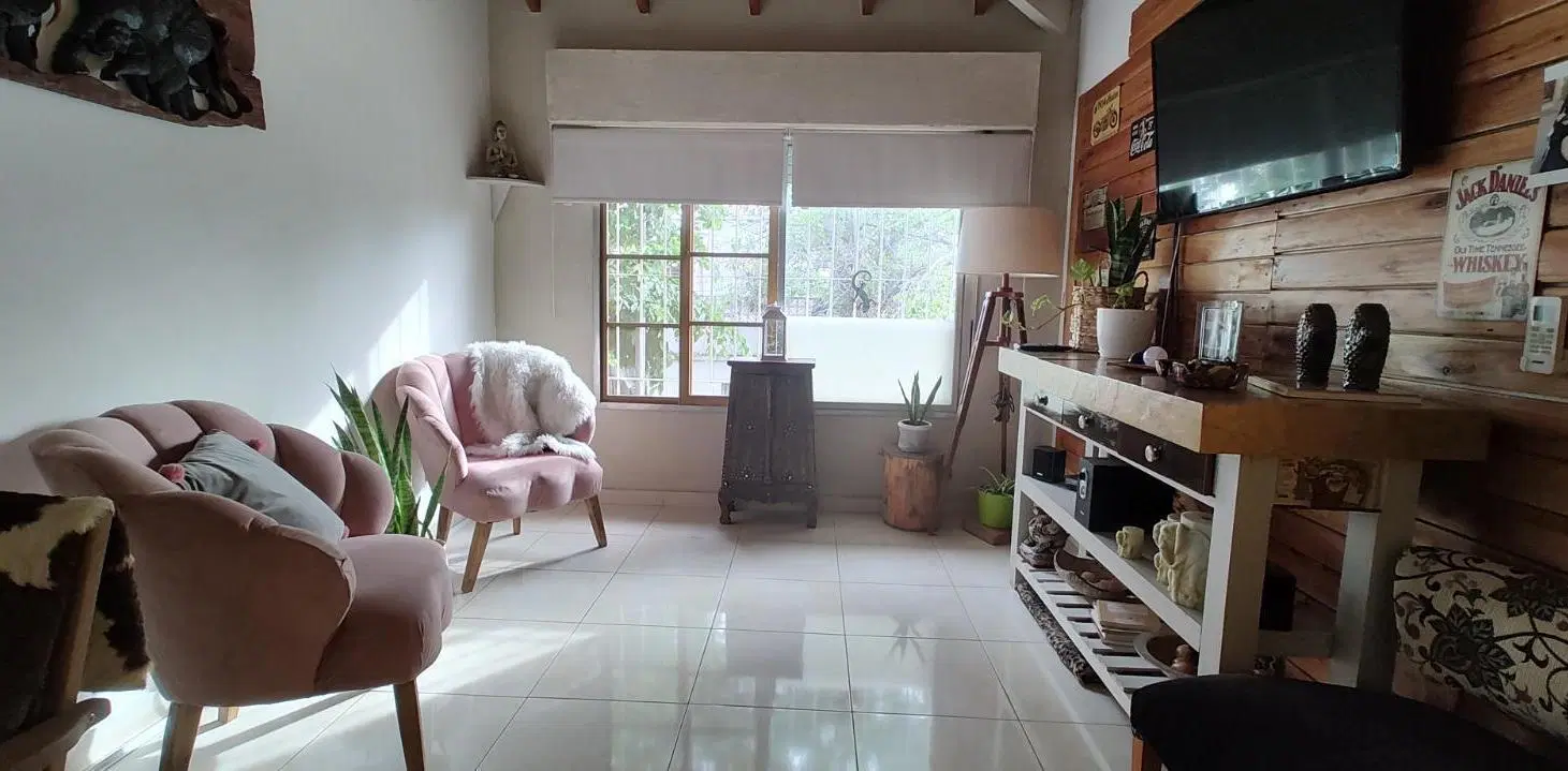 2 CASAS DE 3 AMBIENTES EN PLANTA BAJA Y PLANTA ALTA EN DUPLEX EN VENTA. VILLA BALLESTER 2
