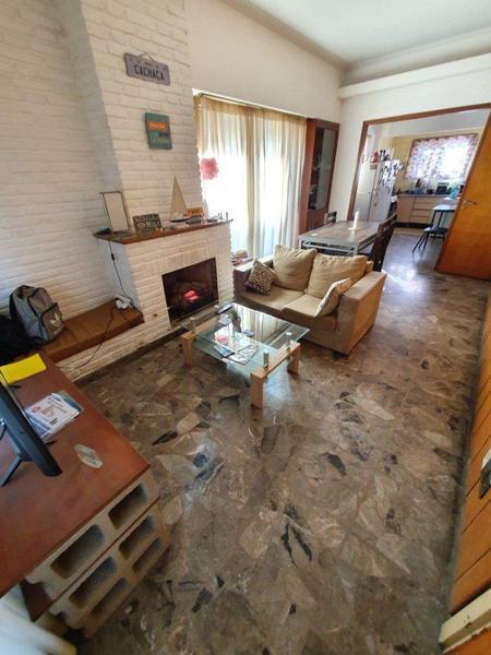 Foto de SOLIDA CASA DE 3 AMBIENTES (TIPO PH) EN PLANTA BAJA CON JARDIN O FONDO, imagen 2
