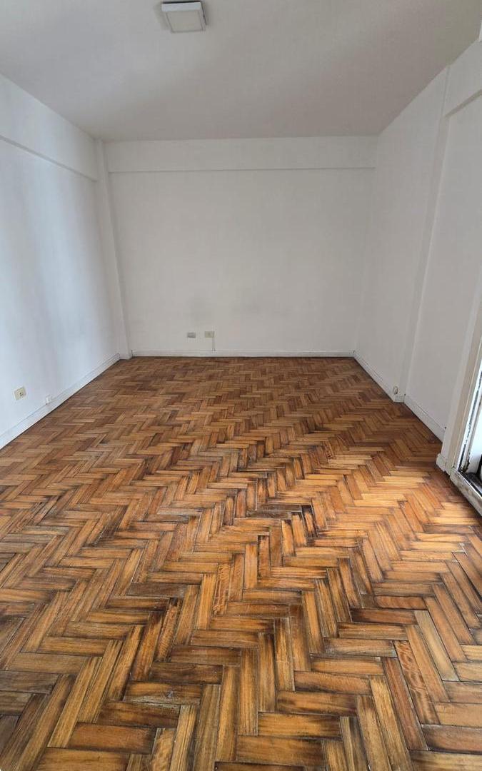 Foto de MONOAMBIENTE O DEPARTAMENTO DE 1 AMBIENTE CON BALCON FRANCES EN, imagen 2