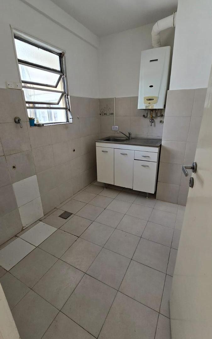 Foto de MONOAMBIENTE O DEPARTAMENTO DE 1 AMBIENTE CON BALCON FRANCES EN, imagen 5