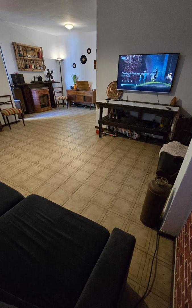 Foto de CASA (EN PH) DE 5 AMBIENTES CON JARDIN O FONDO Y PILETA EN VENTA, imagen 5