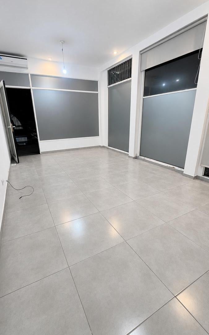 Foto de Local Comercial Ideal Oficina o Consultorio en Planta Alta en Alquiler, imagen 2
