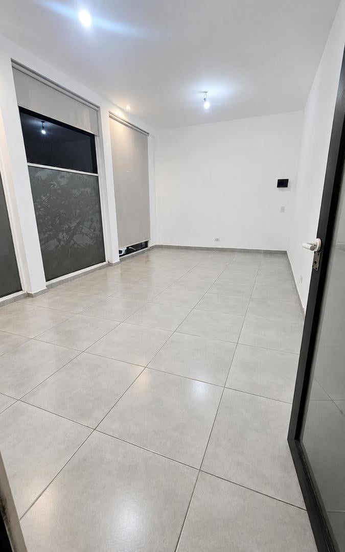 Foto de Local Comercial Ideal Oficina o Consultorio en Planta Alta en Alquiler, imagen 3