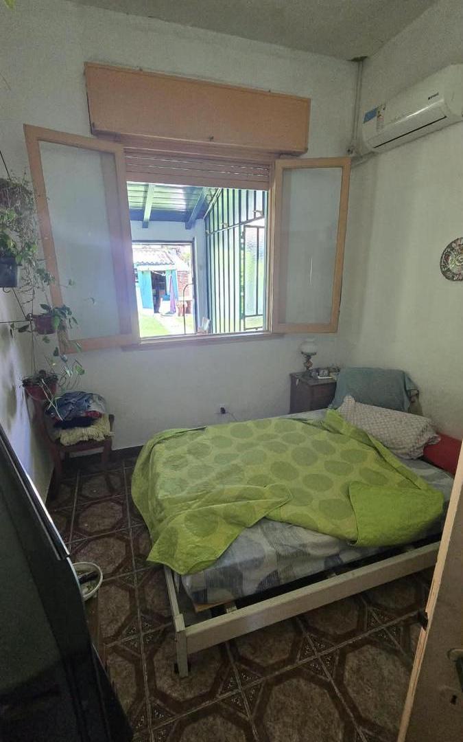 Foto de CASA DE 3 AMBIENTES CON COCHERA Y JARDIN A MODERNIZAR EN VENTA. FLORIDA, imagen 4