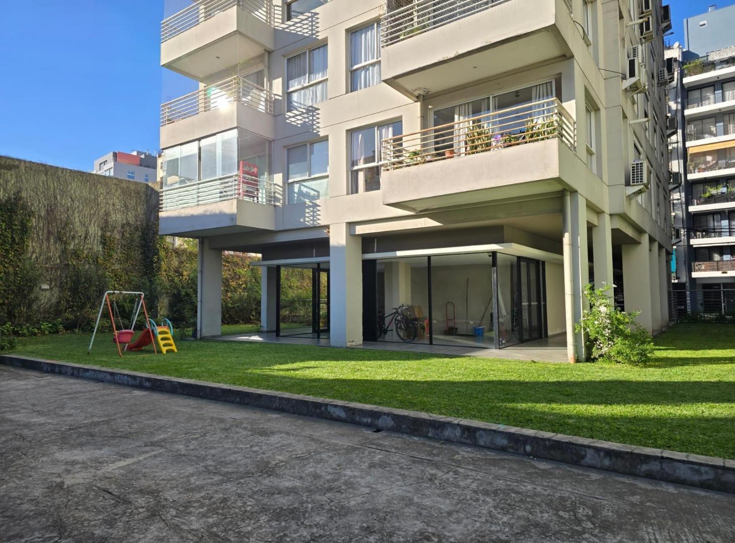 Foto de DEPARTAMENTO DE 3 AMBIENTES CON COCHERA Y VISTA ABIERTA EN VENTA, imagen 1