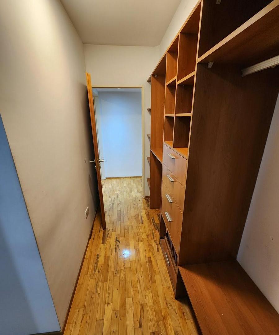 Foto de DEPARTAMENTO DE 3 AMBIENTES CON COCHERA Y VISTA ABIERTA EN VENTA, imagen 4