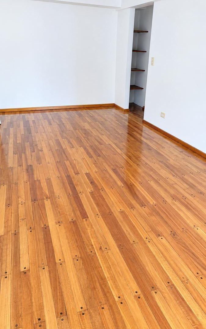Foto de DEPARTAMENTO DE 2 AMBIENTES CON COCHERA EN VENTA. VICENTE LOPEZ, imagen 4