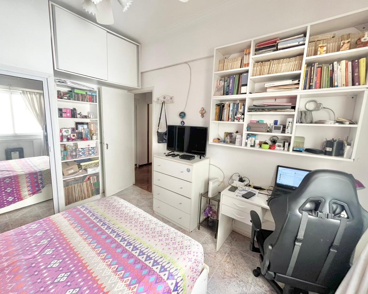 Foto de Excelente 4 ambientes Contrafrente. Segundo Piso. Patio. Estudio, imagen 5
