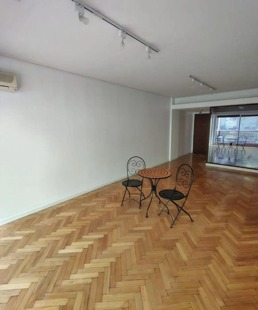 Excelente Departamento 4 Ambientes, Muy Luminoso., Habitación de servicio, Cochera 4