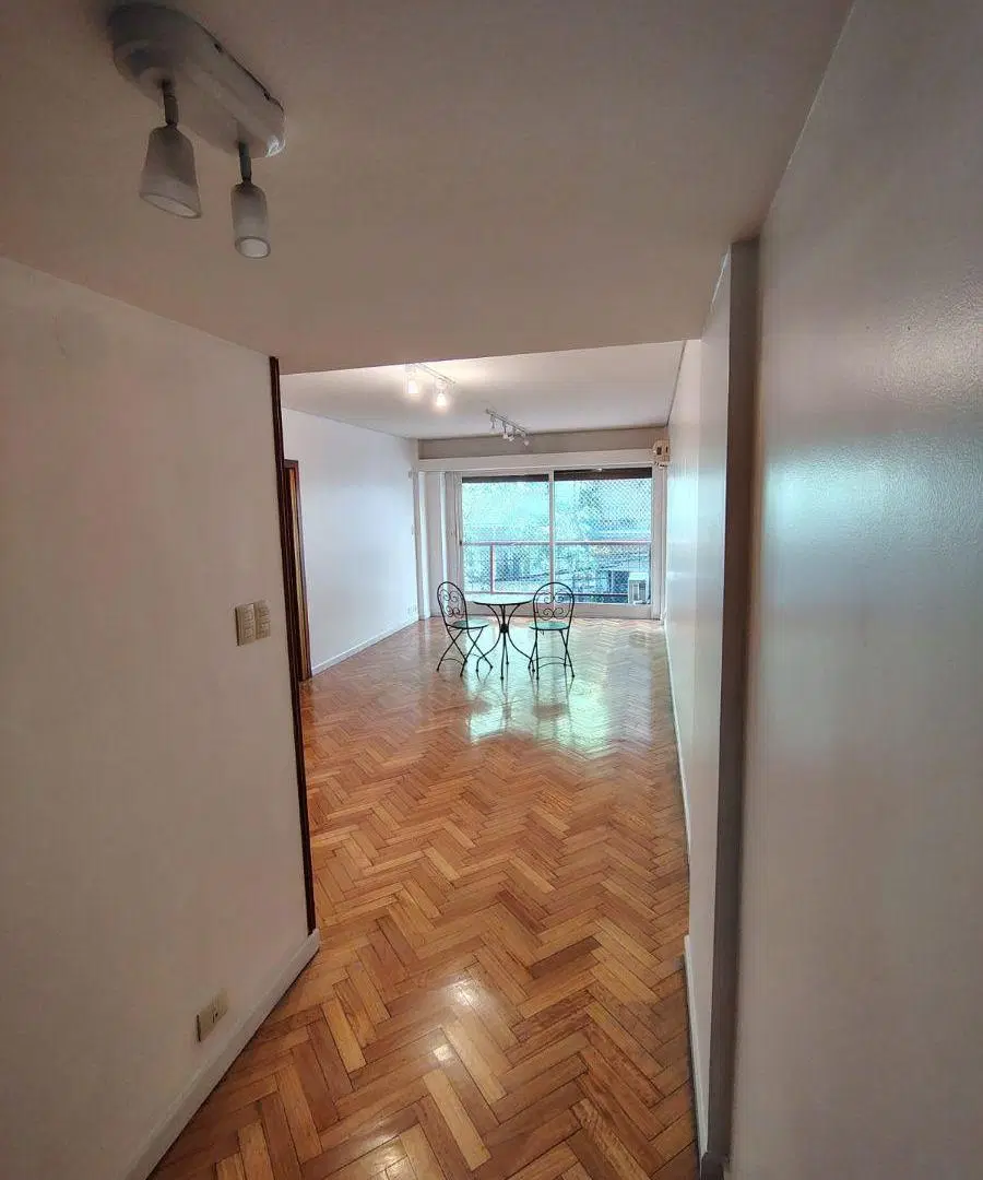 Excelente Departamento 4 Ambientes, Muy Luminoso., Habitación de servicio, Cochera 8