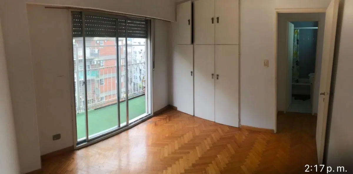 Excelente 2 Ambientes al Frente con Balcón súper Luminoso todo el día. Ideal Inversión. 2