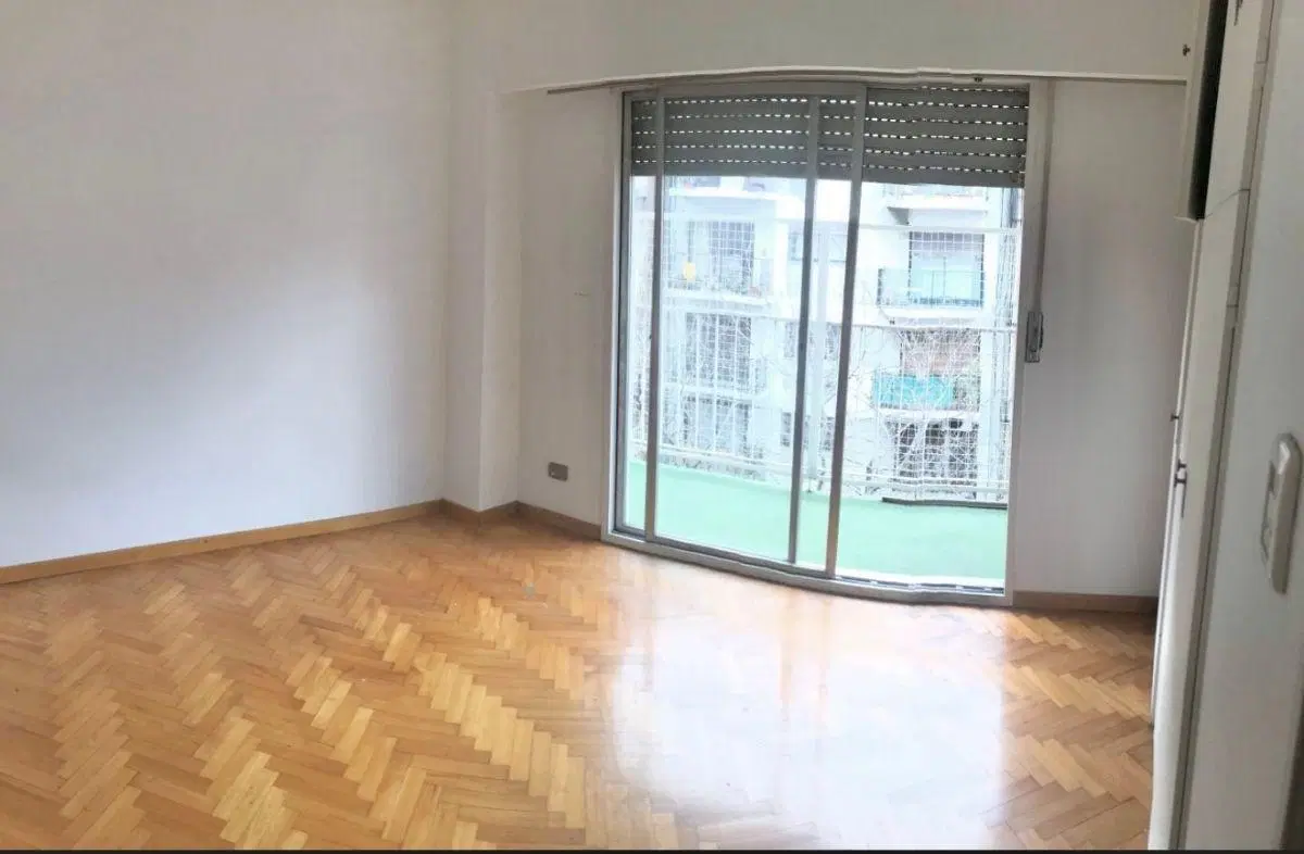 Excelente 2 Ambientes al Frente con Balcón súper Luminoso todo el día. Ideal Inversión. 5