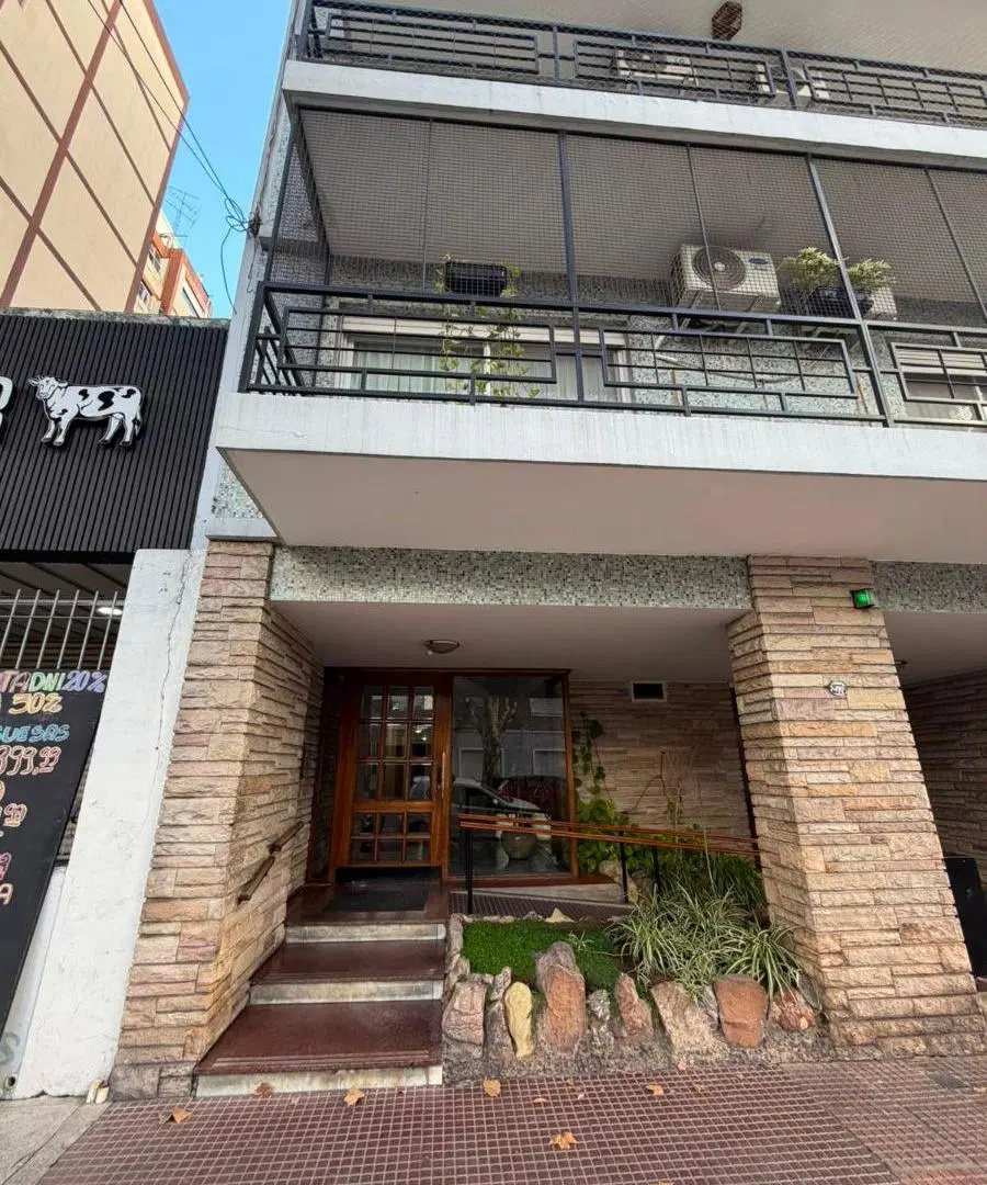 Departamento de 41 m² con 2 ambientes, lavadero y cocina en venta en Villa del Parque 1