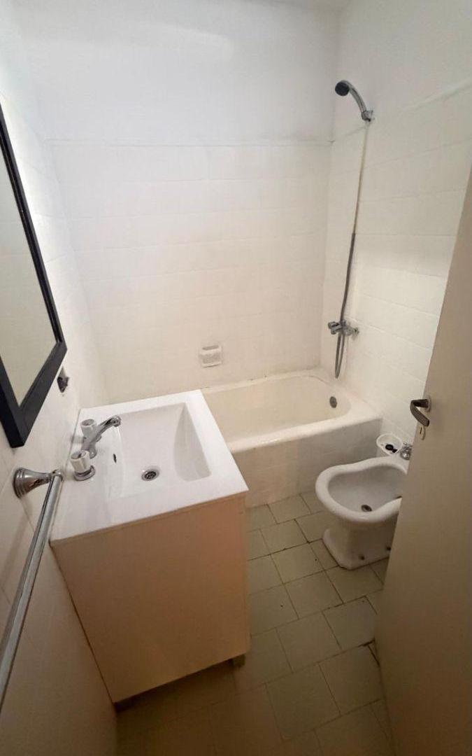 Foto de Departamento de 35 m² con 1 dormitorio en alquiler en Villa del Parque, imagen 3