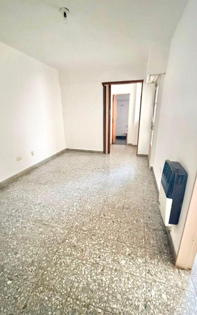 Foto de Departamento de 36 m² con 1 dormitorio en alquiler en Villa del Parque, imagen 3
