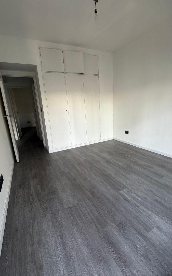 Foto de Excelente Departamento de 3 Ambientes al Frente con Cochera Fija. Ideal, imagen 1