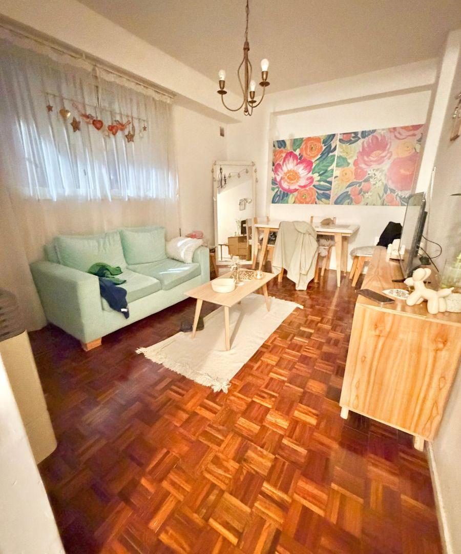 Foto de Excelente Departamento en Planta Baja de 2 Ambientes en Recoleta. Ideal, imagen 2