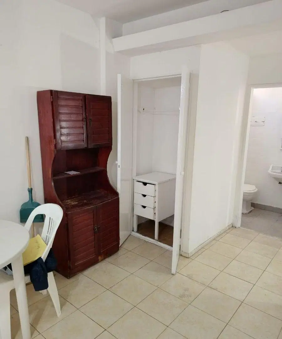 MONOAMBIENTE EN ALQUILER EN RECOLETA 8