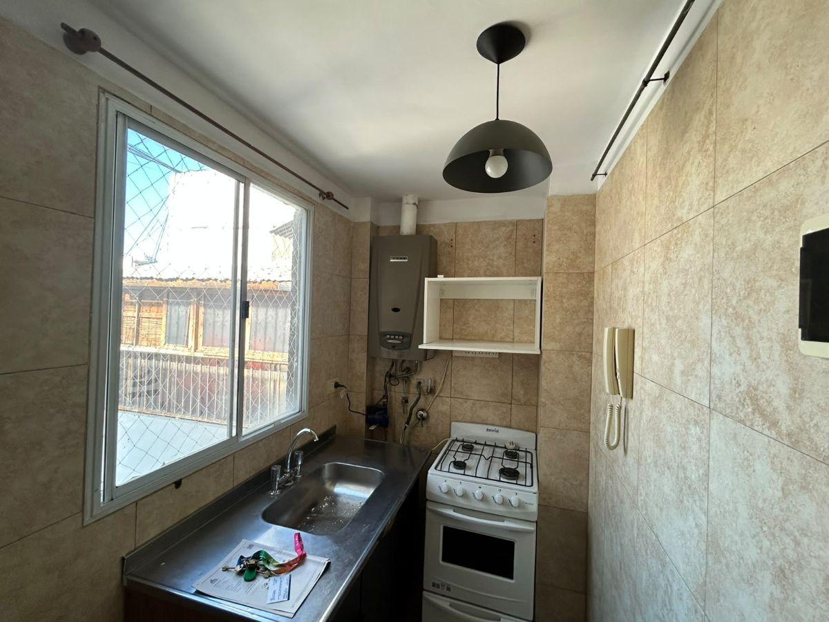 Foto de DEPARTAMENTO DOS AMBIENTES EN ALQUILER PALERMO HOLLYWOOD, imagen 3