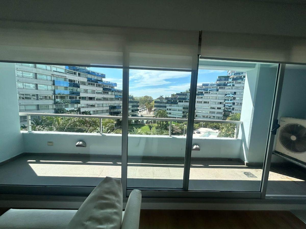 Foto de DEPARTAMENTO DOS AMBIENTES EN VENTA. COCHERA Y BAULERA. ZENCITY. TORRE, imagen 3