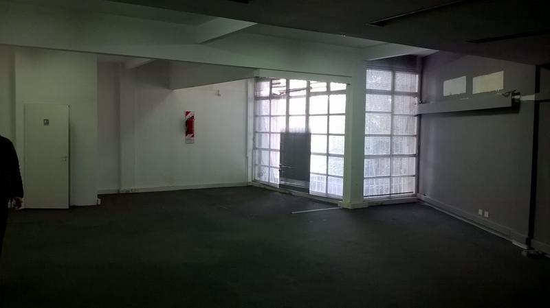 Foto de Venta de Local u Oficina de 800 m2 -, imagen 2
