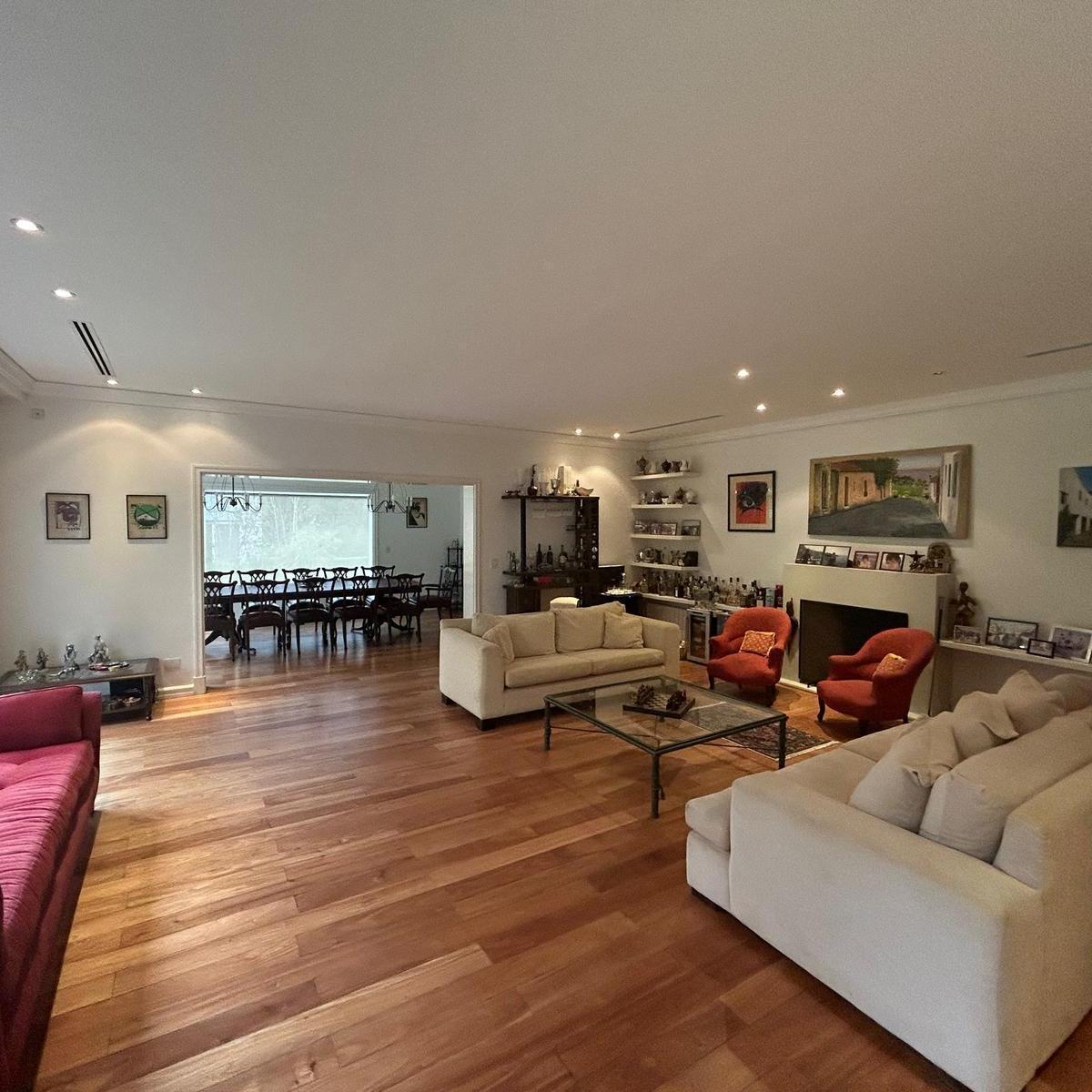 Espectacular Casa en Lomas de San Isidro - Inmejorable Zona 1