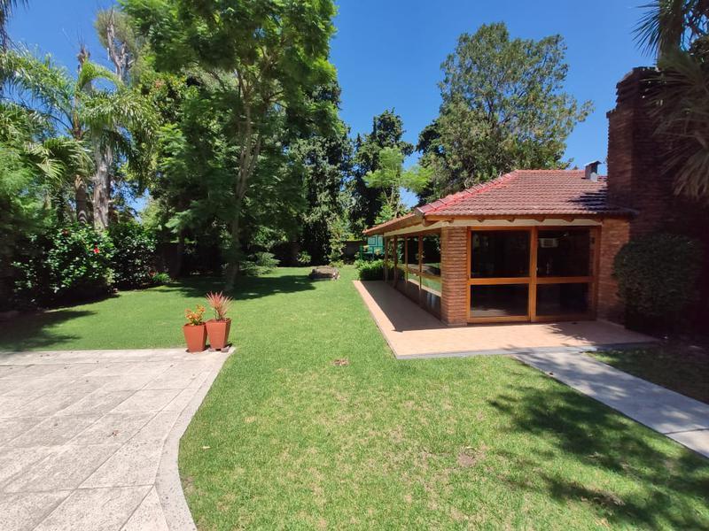 Fleming Al 2600 - Lindo Chalet con un Excelente Terreno 1