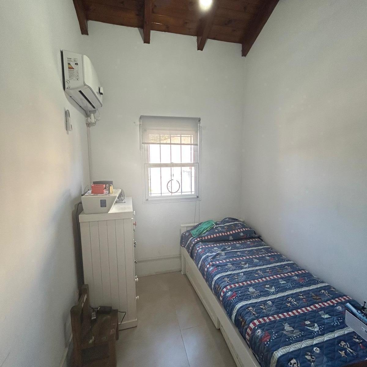Florida: Encantadora Casa Antigua Refaccionada a Nuevo, en Calle Arbolada 3