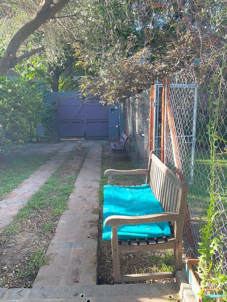 Retasada - Casa en Alberdi Al 700 en Olivos: Estilo Inglés y Ubicación Privilegiada 3