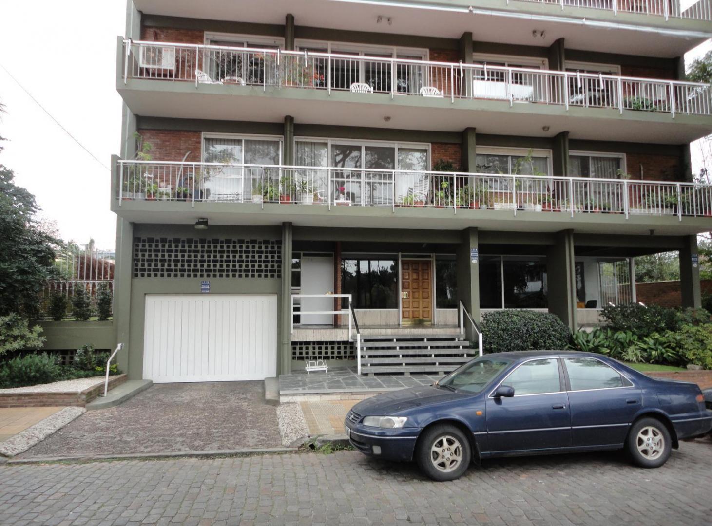 Venta de Departamento de 3 ambientes en Olivos