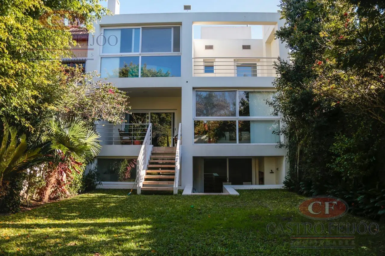 Casa - Olivos-Vias/Maipu 3