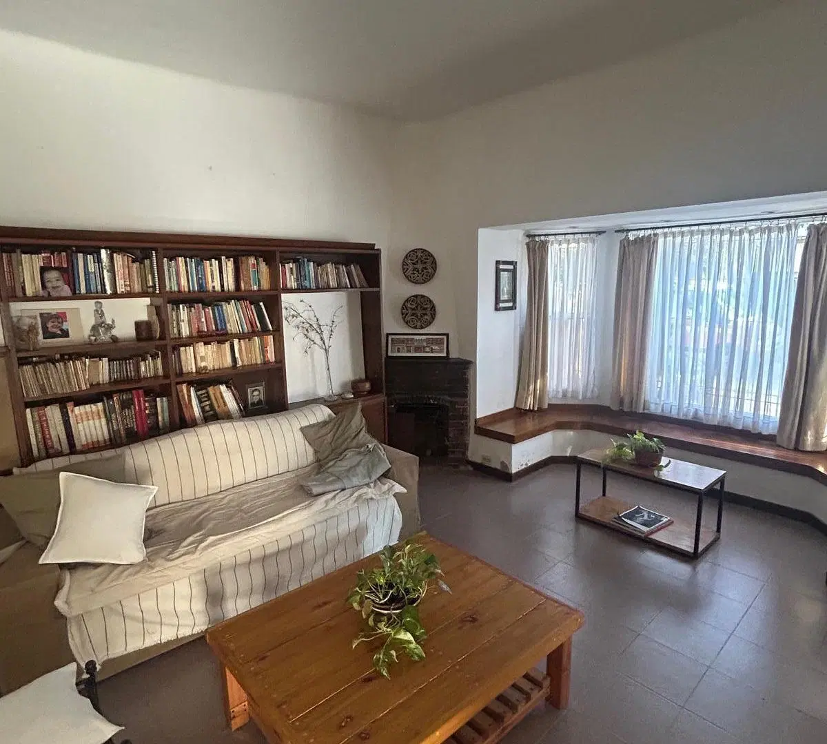 Muy linda casa en La Lucila - Calle Chelia – 5 Dormitorios, Jardín y Pileta - Venta 5