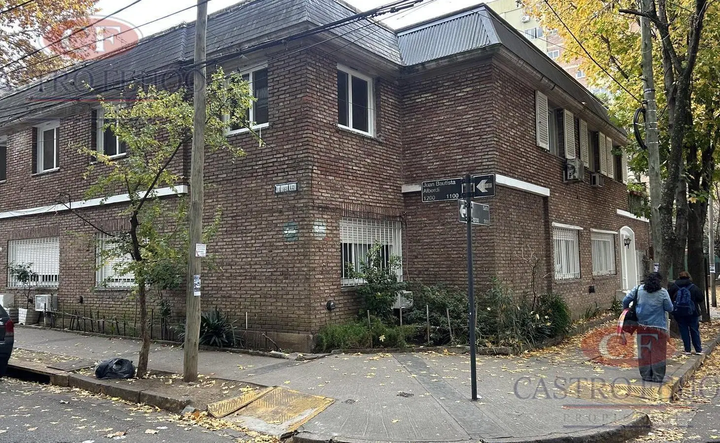 Muy lindo PH en venta frente a la Plaza de Olivos - Alberdi al 1000 1