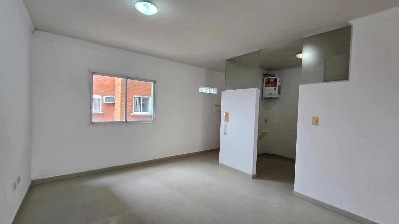 Foto de DEPARTAMENTO 2 AMBIENTES - CENTRO, RESISTENCIA, imagen 3